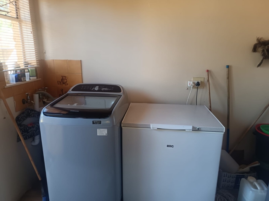 3 Bedroom Property for Sale in Riviera Northern Cape